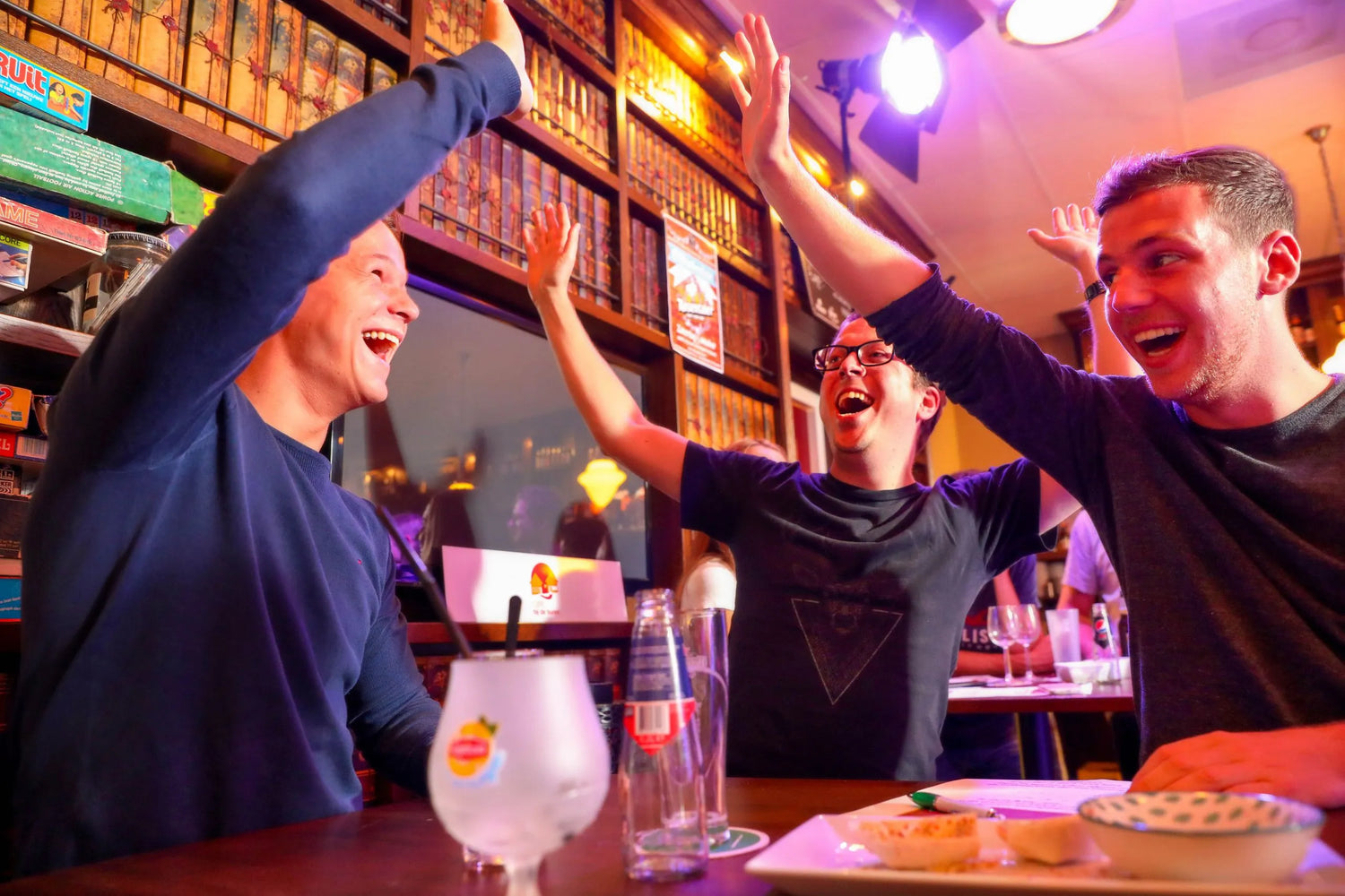 online pubquiz bestellen voor een pubquiz avond met vrienden of familie