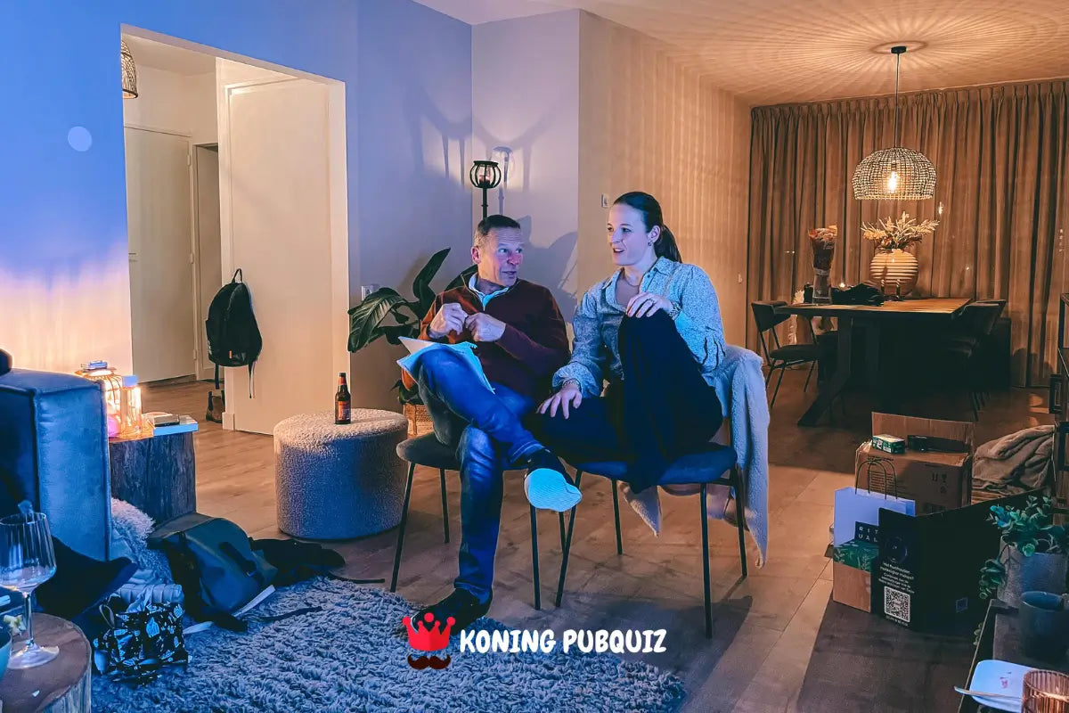 thuis in de woonkamer een pubquiz spelen